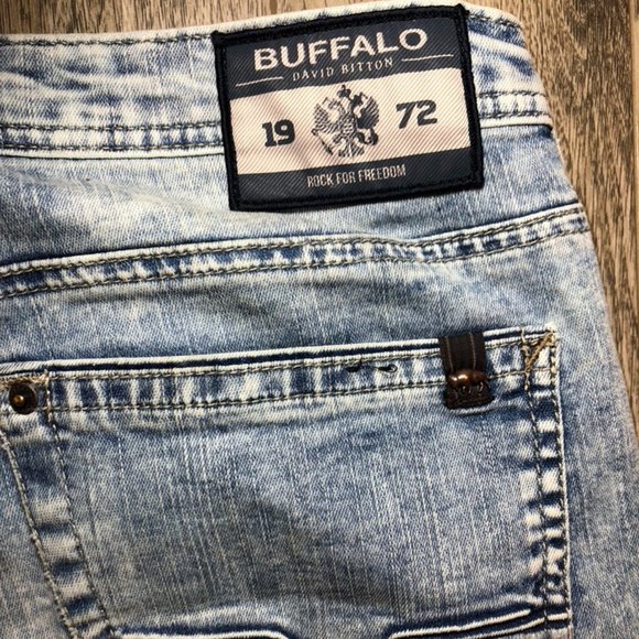 31/32 Mens Buffalo Straight Stretch Light Wash - Picture 4 of 11